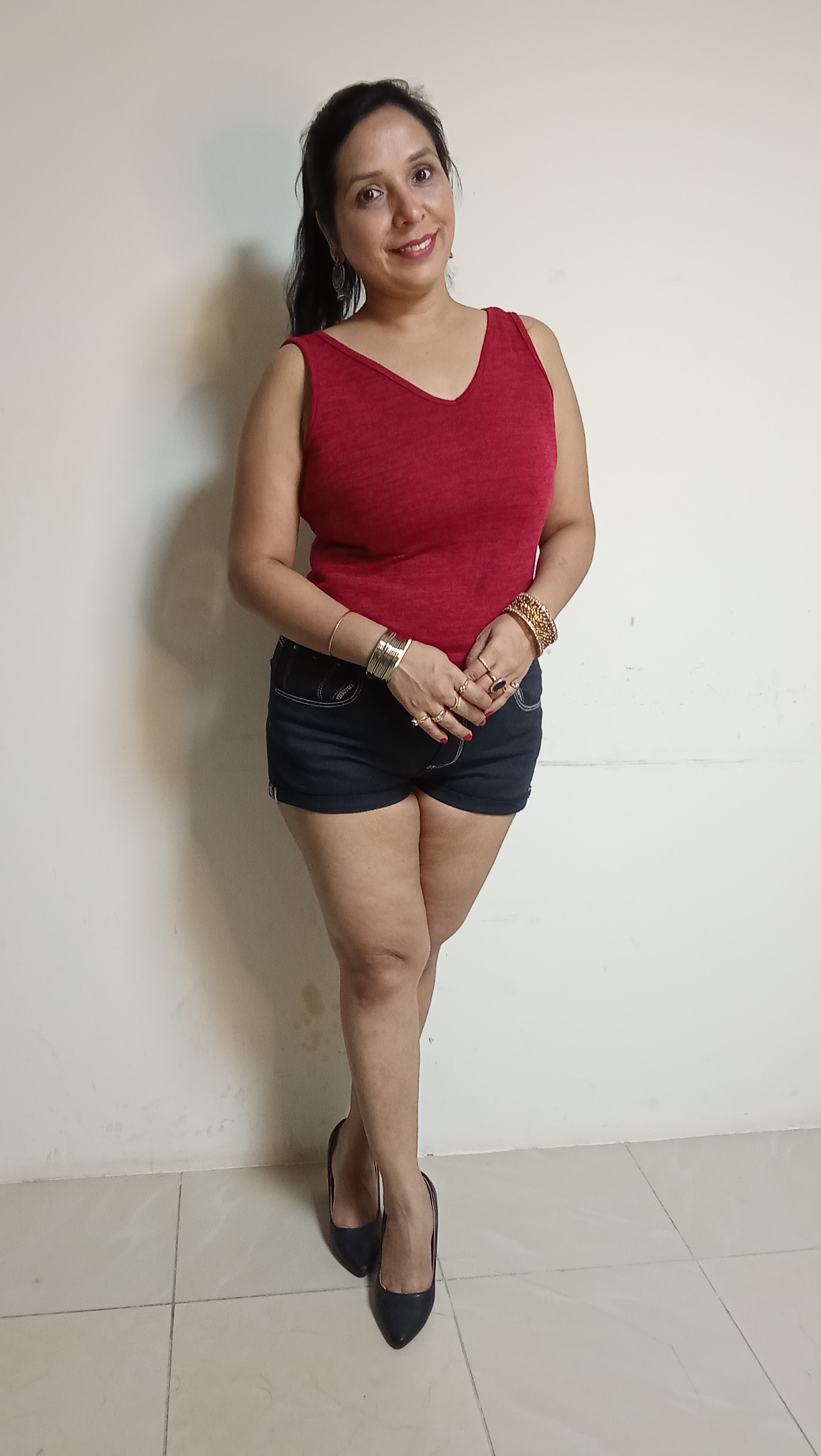 Ruby V-Neck Knit Tank & Contrast-Stitch Denim Micro-Shorts Set